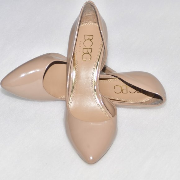 BCBG Shoes - BCBG Barely Worn Nude Heels!!